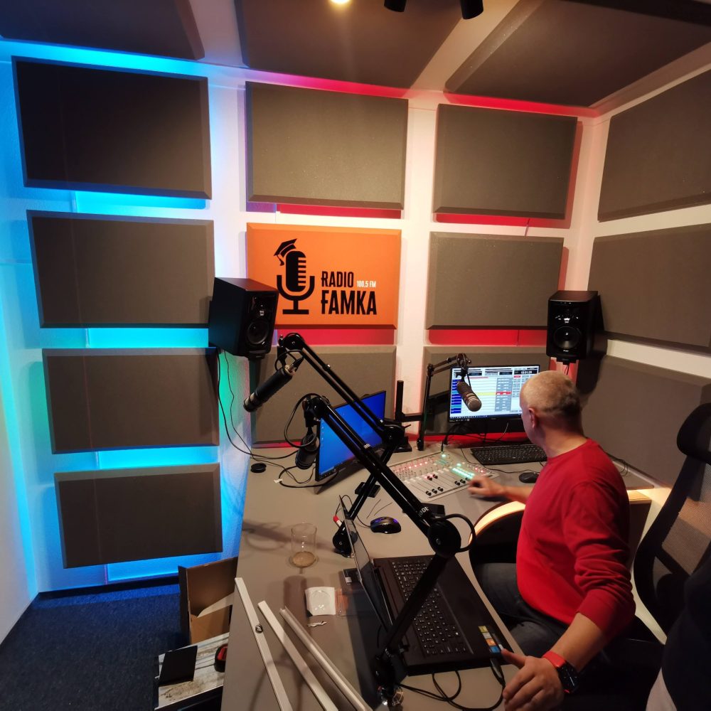 radio_famka1